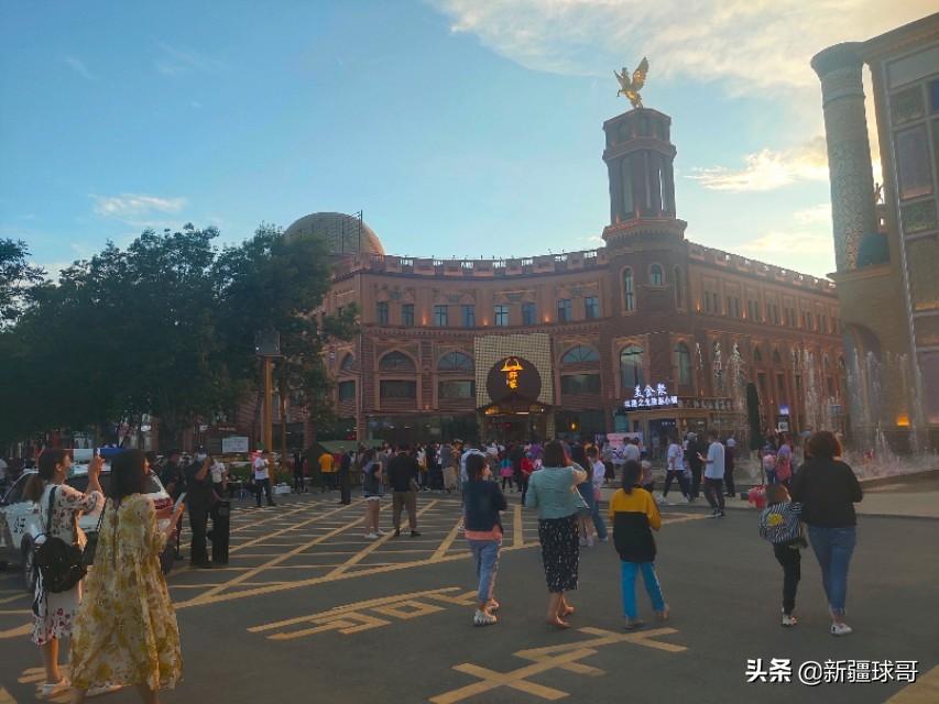 新疆伊犁旅游推荐_新疆旅游攻略必玩的景点伊犁_新疆旅游伊犁景点有几个